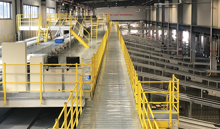 Commercial Building Mezzanine Floor with Customized Depth and 500 kg Load Capacity
