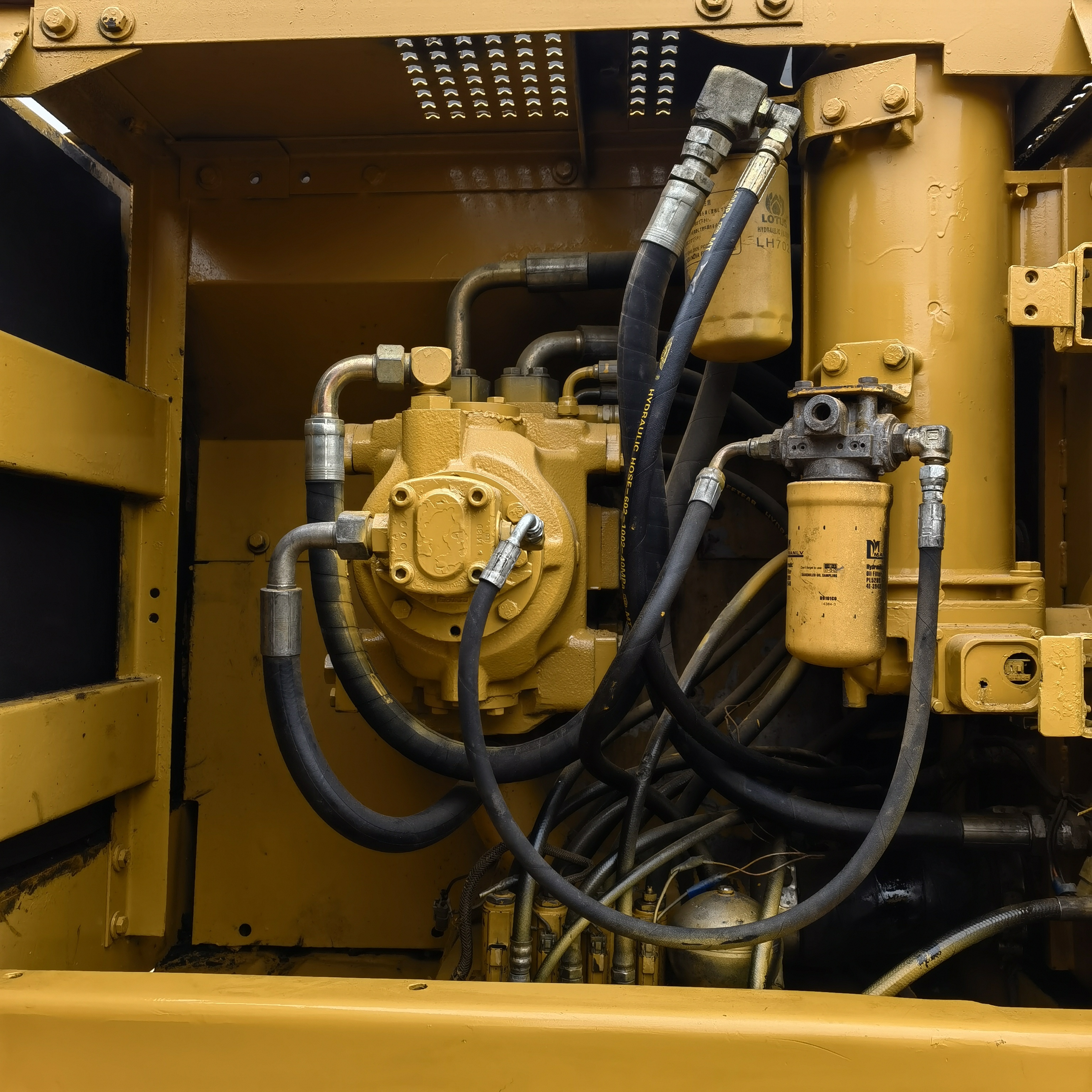 Used Caterpillar 320B Hydraulic Excavator Well-Maintained Full Service History