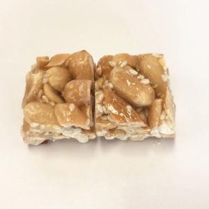 China Delicious Flavor Very Crispy Peanut Nut Crunch Snacks with Bulk Bag OEM wholesale