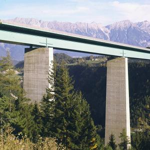 China AS/NZS 5100 Steel Box Girder Bridges Long Span Multicell Prefab Highway wholesale