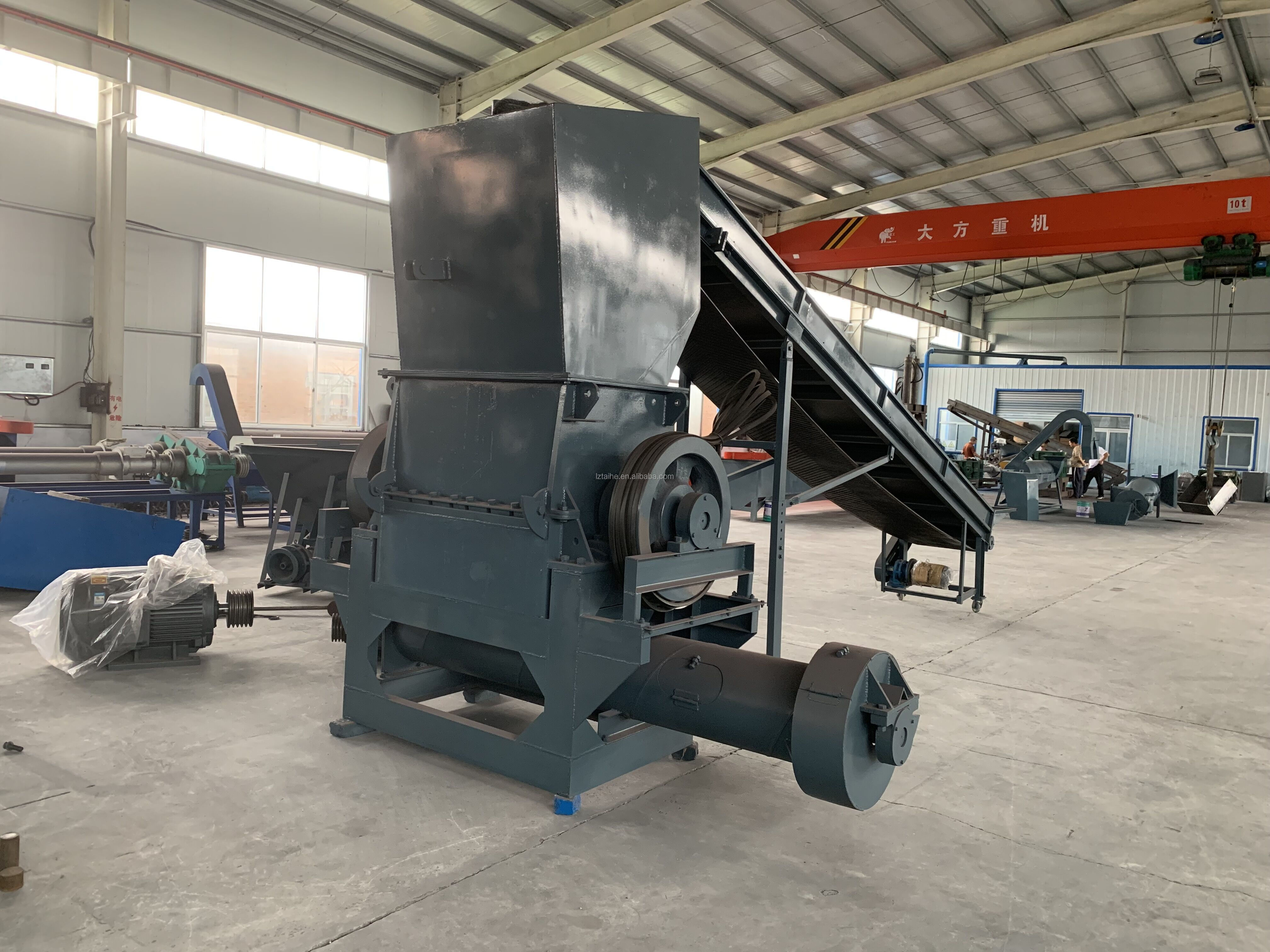 2000kg/H Max. Production Capacity PP PE Plastic Film Recycling And Cleaning Line