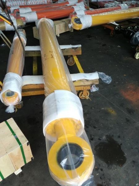 707-01-XY871 PC750, PC750SE, PC800 boom cylinder LH komatsu excavator spare