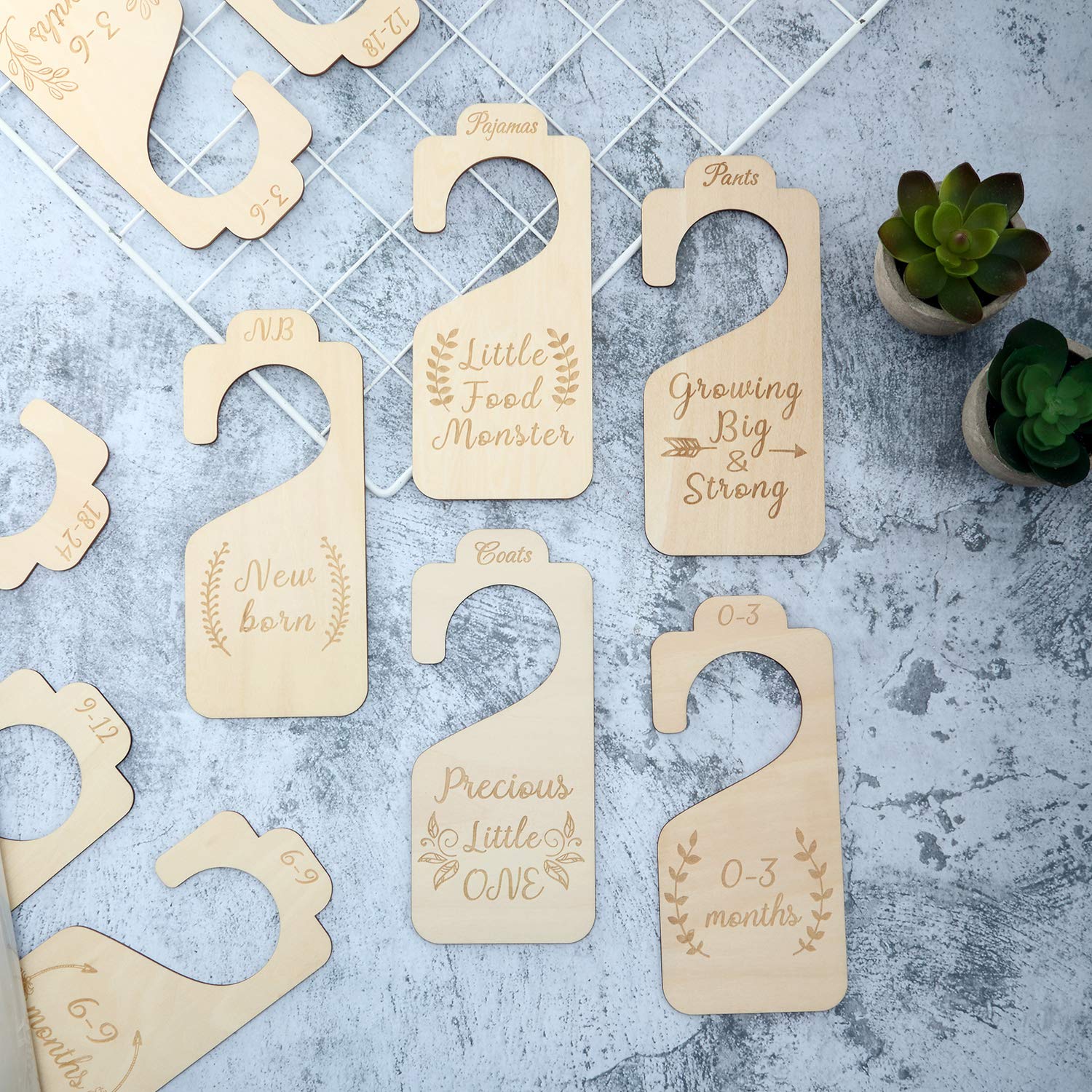 Hot Selling Eco-friendly Wooden Baby Closet Dividers Hanging Set For Newborn Gift