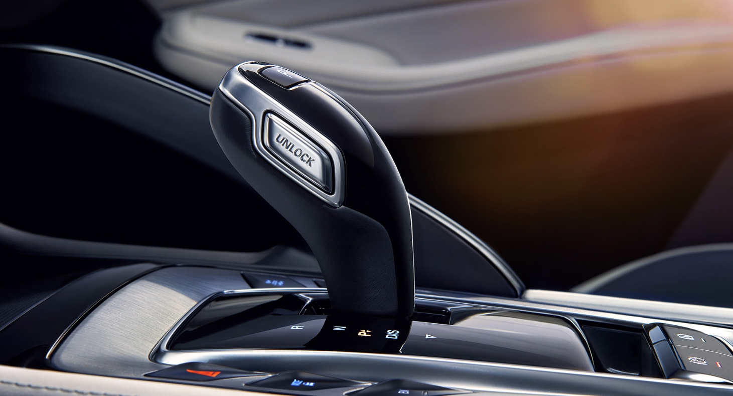 Left Steering Hybrid MG HS PHEV Electric Car The Ultimate Choice for High Speed and Efficiency