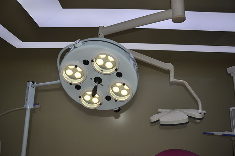 Operation Lamp Medical Device Equipment Portable Shadowless Surgical Light