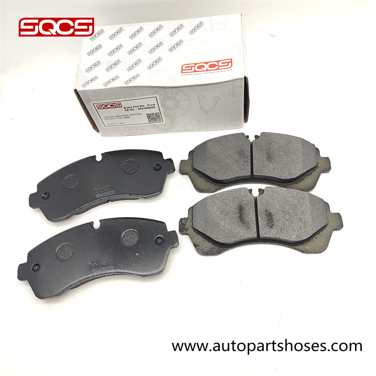 ISO/TS16949 Certified Brake Pads for 2006- Sprinter 906 0044206820 004 420 82 20
