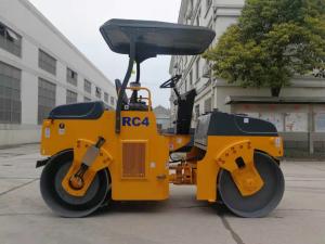 China 4000kg Vibratory Road Roller Variable Speed Roller Road Machine wholesale