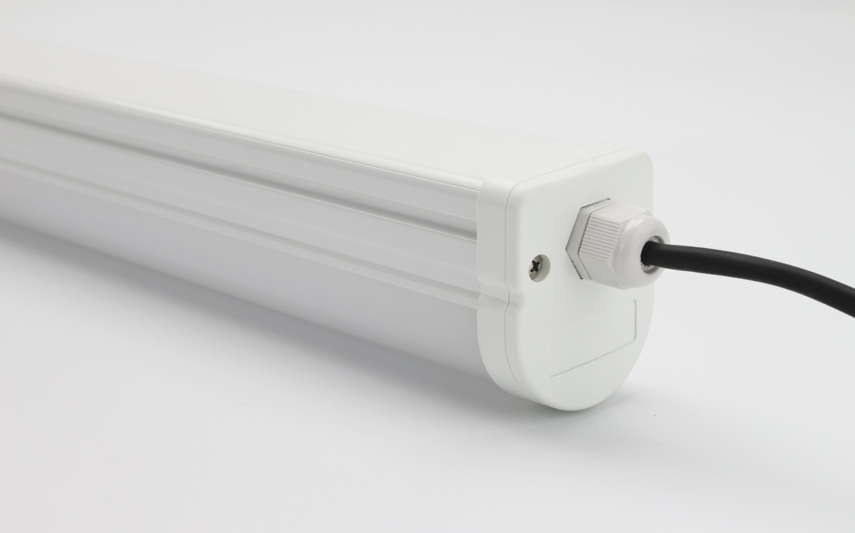 Outdoor 24W Led Batten Luminaires , Commercial Dimmable LED Batten Light Energy Saving