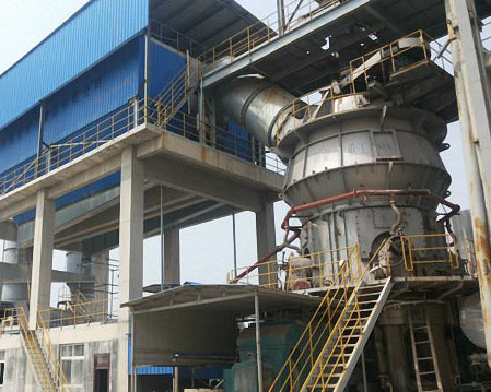 Compact Layout Vertical Grinding Mill , Vertical Cement Mill High Grinding Efficiency