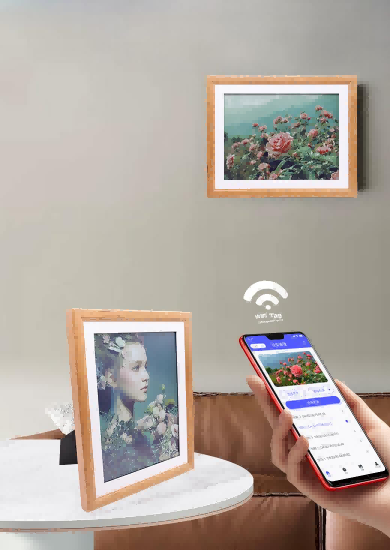 13.3 Inch Smart Picture Frame Low Power Digital Picture Frames For Indoor Advertising