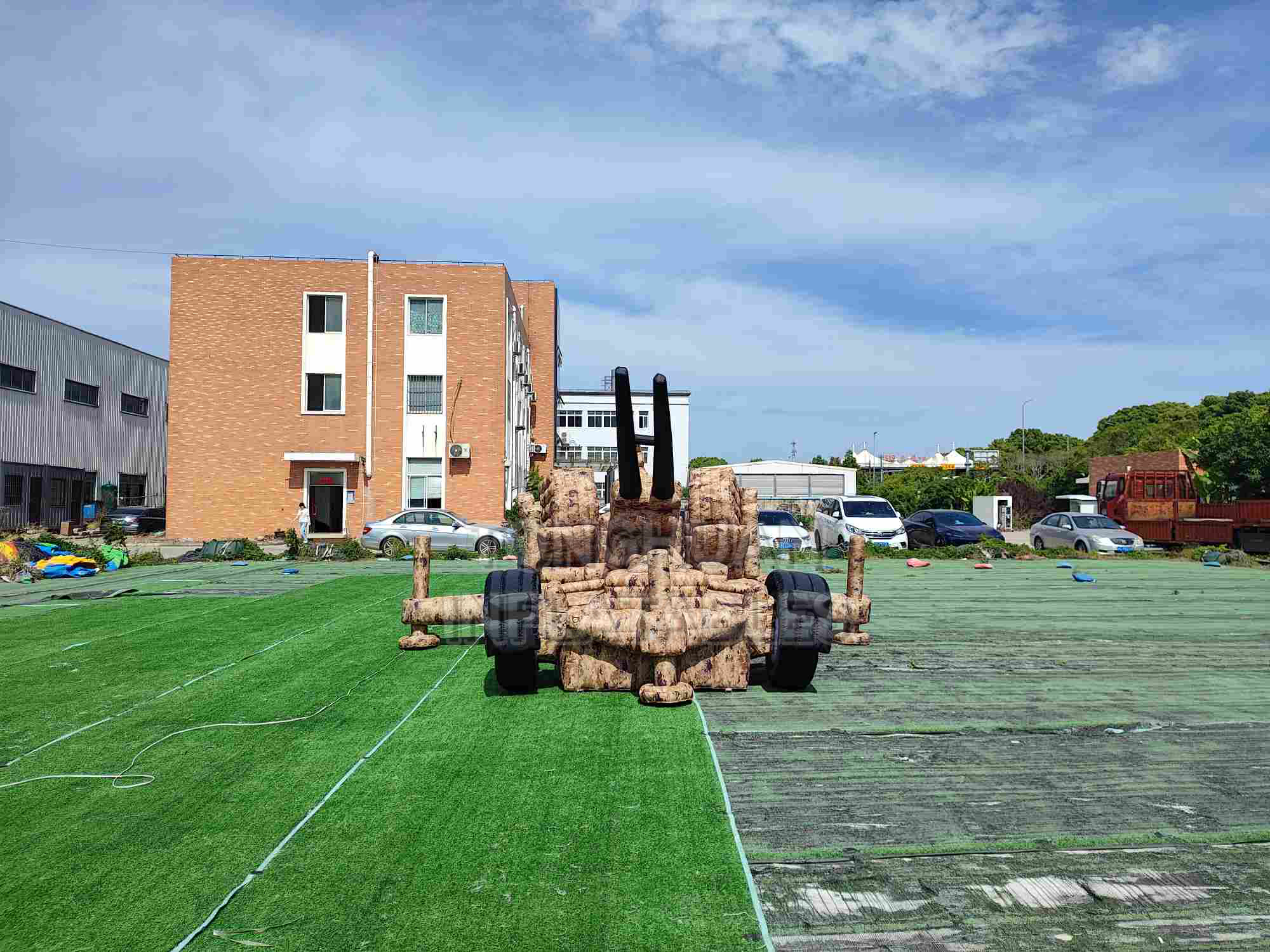 Custom Inflatable Artillery Decoy with Camouflage Printing and Dual Barrel Replica Structure for Training Display Outdoor Drill Exhibition and