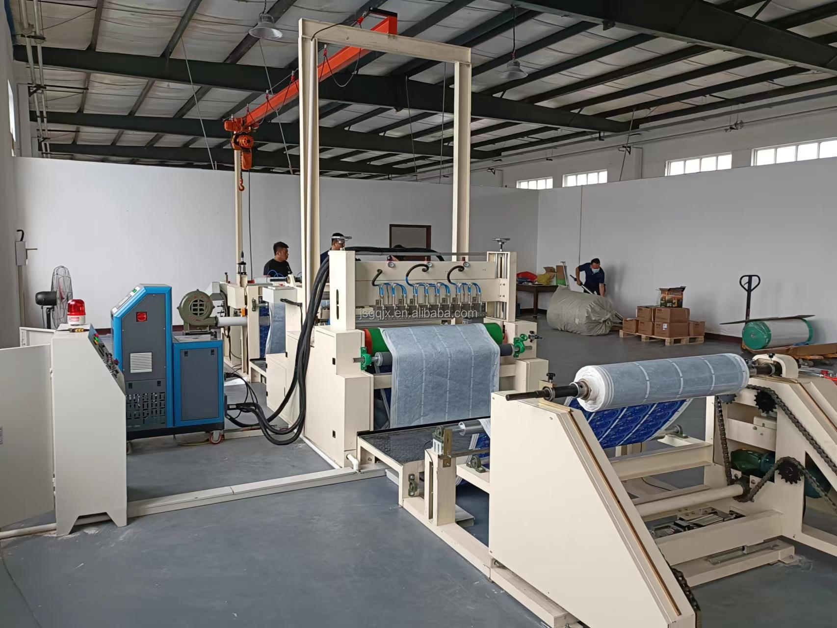 Full Automatic Hot Melt Glue Spraying Laminating Machine for Hot Compress Steam Eye Mask