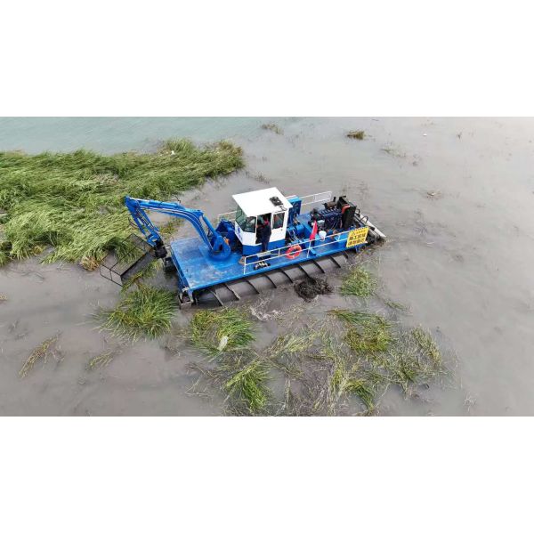 Self-Propulsion Cutter Suction Amphibious Dredger with Max. Discharging Distance 1500m for Wetland Excavation