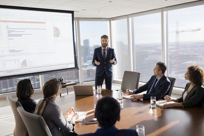 4K Wireless Presentation System Multi-Participant BYOD Content Sharing 1