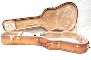 China Waterproof Acoustic Guitar Carrying Case / Humanized Design Bass Guitar Flight Case wholesale