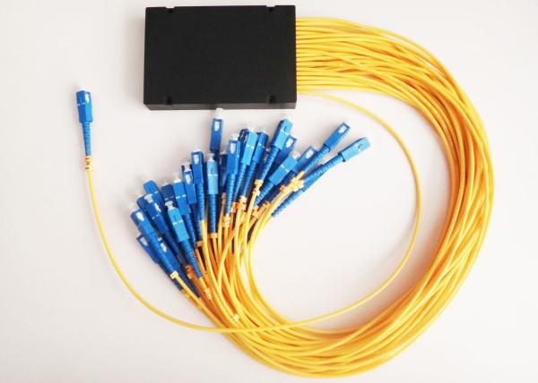 Single Mode Fiber Optic Coupler 1x32 PLC Optical Splitter with 3mm G657A Fiber