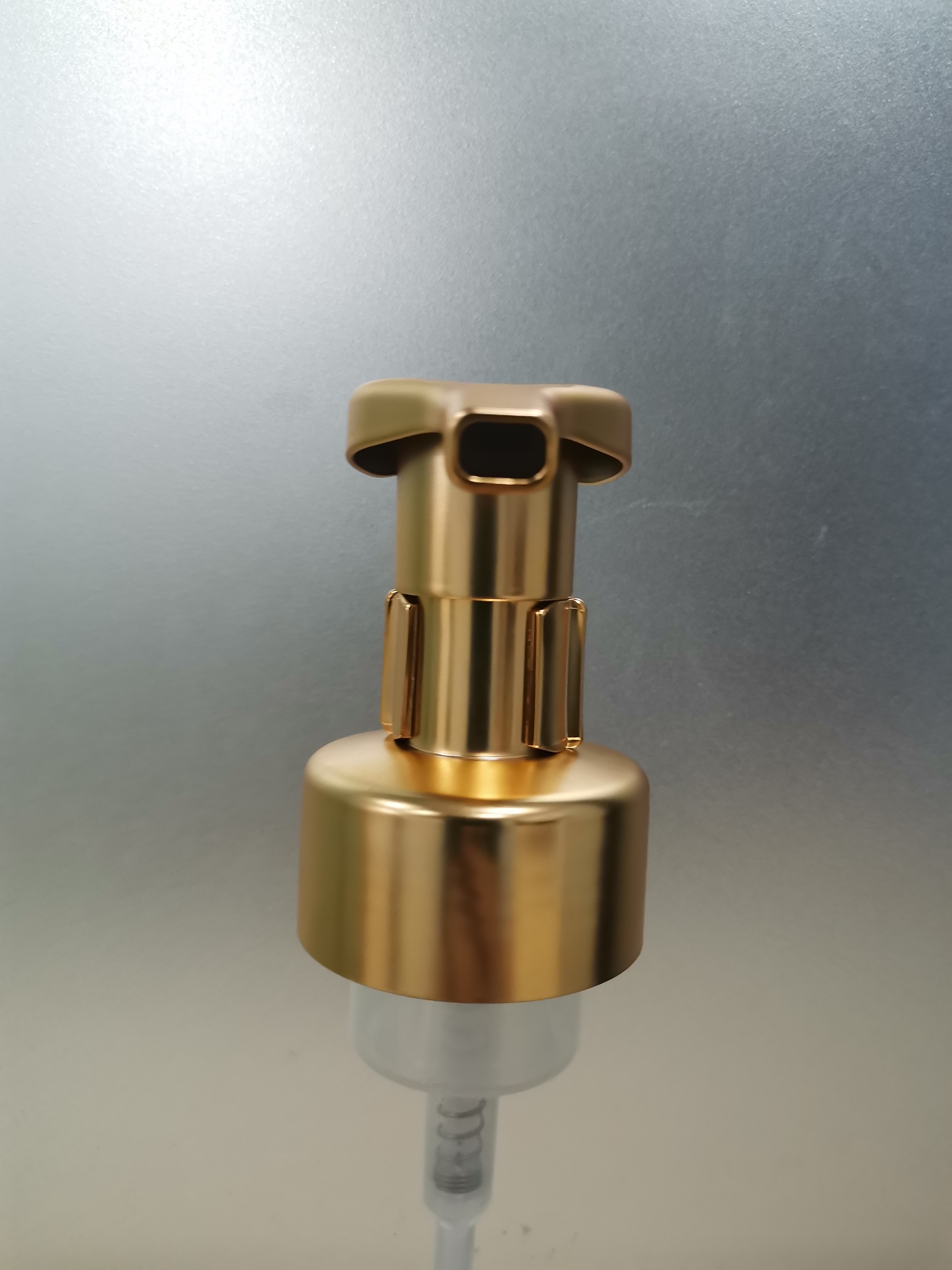 Skin Nourishing PET Non Greasy Skin Lotion Pump Dispenser / Skin Care Pump Bottle For All Skin Types
