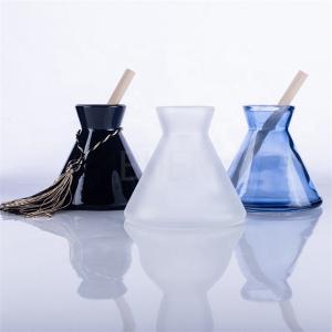 China Blowing Decorative Home Glass Fragrance Diffuser Refillable Plug wholesale