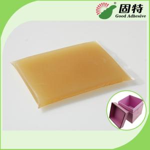 China Environment Light Amber Solid Gums Glue For Shirt Packaging Box , Hot Melt Animal Glue wholesale