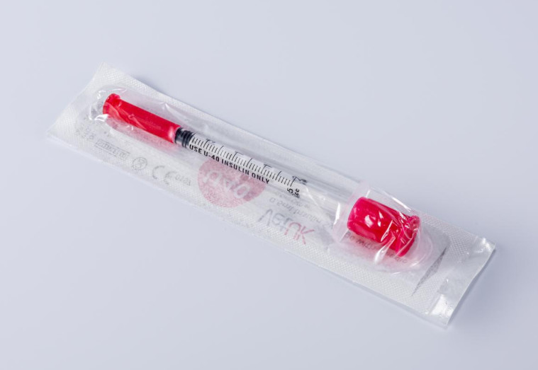 Sterile Medical Disposable Insulin Syringe With Needle U-40 U-100 0.3ml 0.5ml 1ml