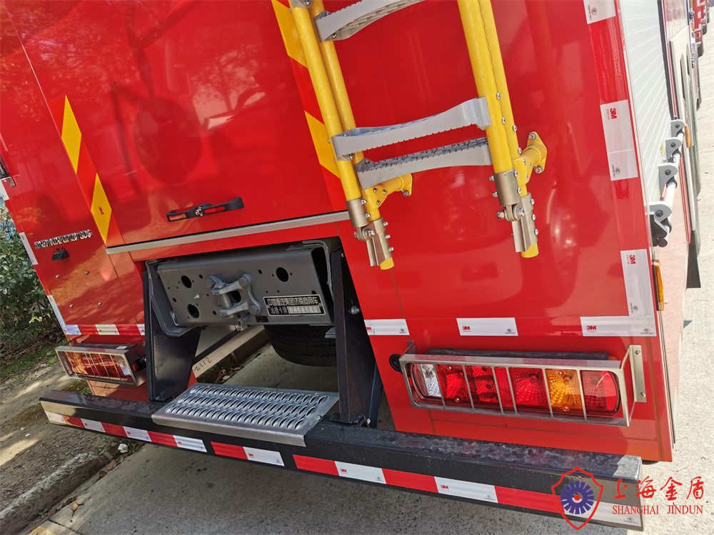 Anti Corrosion Dry Powder Stainless Steel 304 Tank Foam Fire Truck 1390Nm