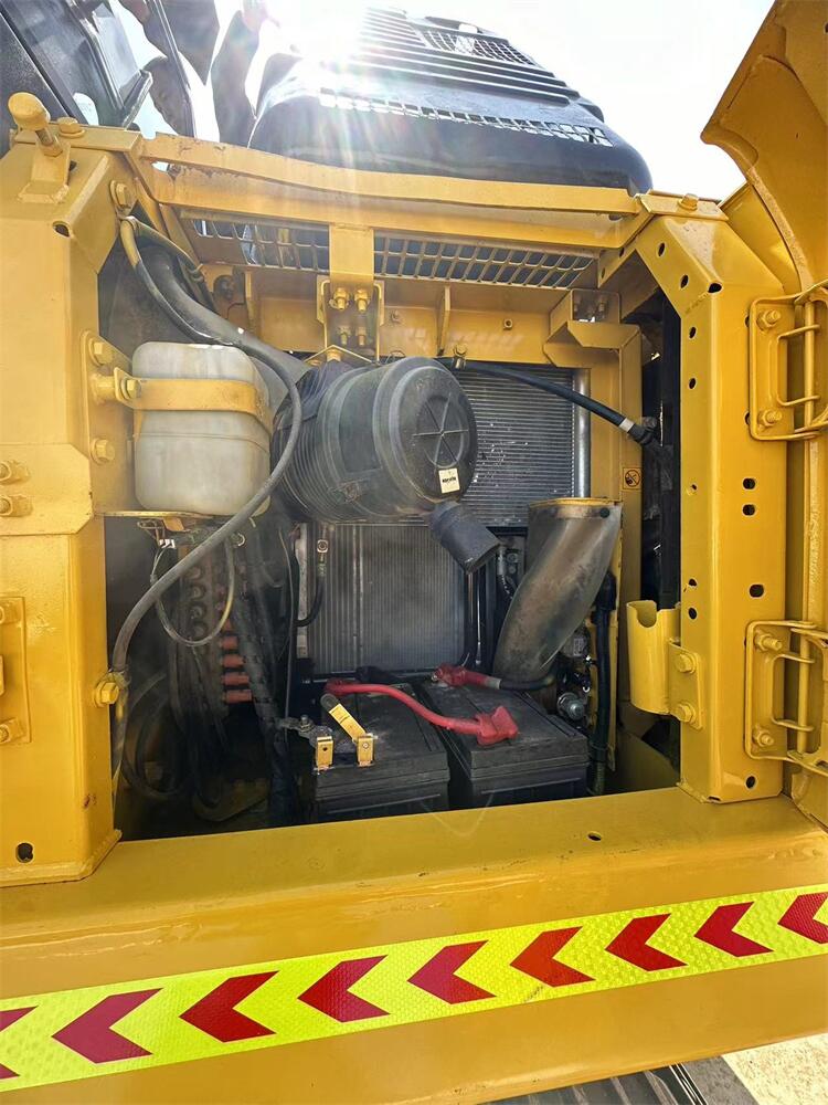 Cummins Engine Used Komatsu Excavator PC120 1860 Working Hours 90% Construction Equipment