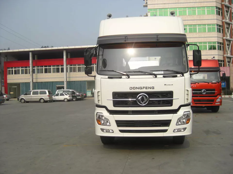 Roof Cabin 6x4 420hp Tractor Truck With Diesel Manual Transmission Euro 4 Compliant