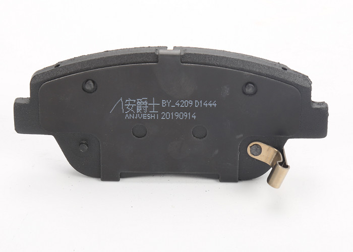 Custom Brake Pads 50000-80000 km Warranty For Sport Utility Vehicles