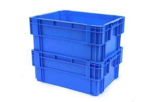 China Coloured Returnable Reusable 180º Stacking &amp; Nesting Solid Plastic Fishing Bins Box 600*400*230 mm wholesale