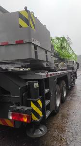 China Industrial Hydraulic Telescopic Boom Truck Heavy Lifting Equipment 13700kg wholesale