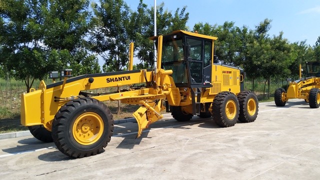Low price on sale road machinery for Africa Shantui motor grader price