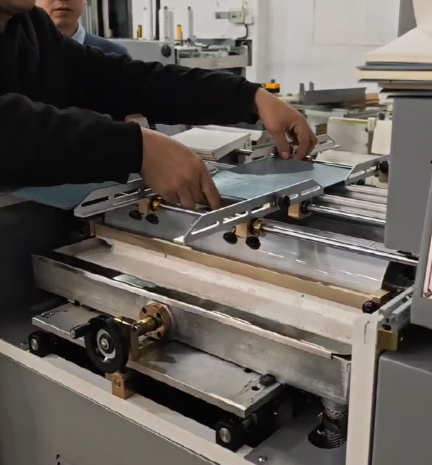Photo Book Cover Casing Machine accurate casing alignment full process pressing creasing