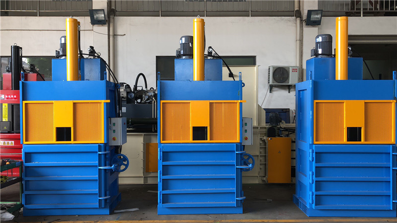 plastic waste flakes hydraulic compress/compactor baler
