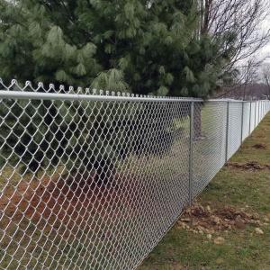China 6ft black chain link fence chain link fence Cyclone Wire Fence Product wholesale