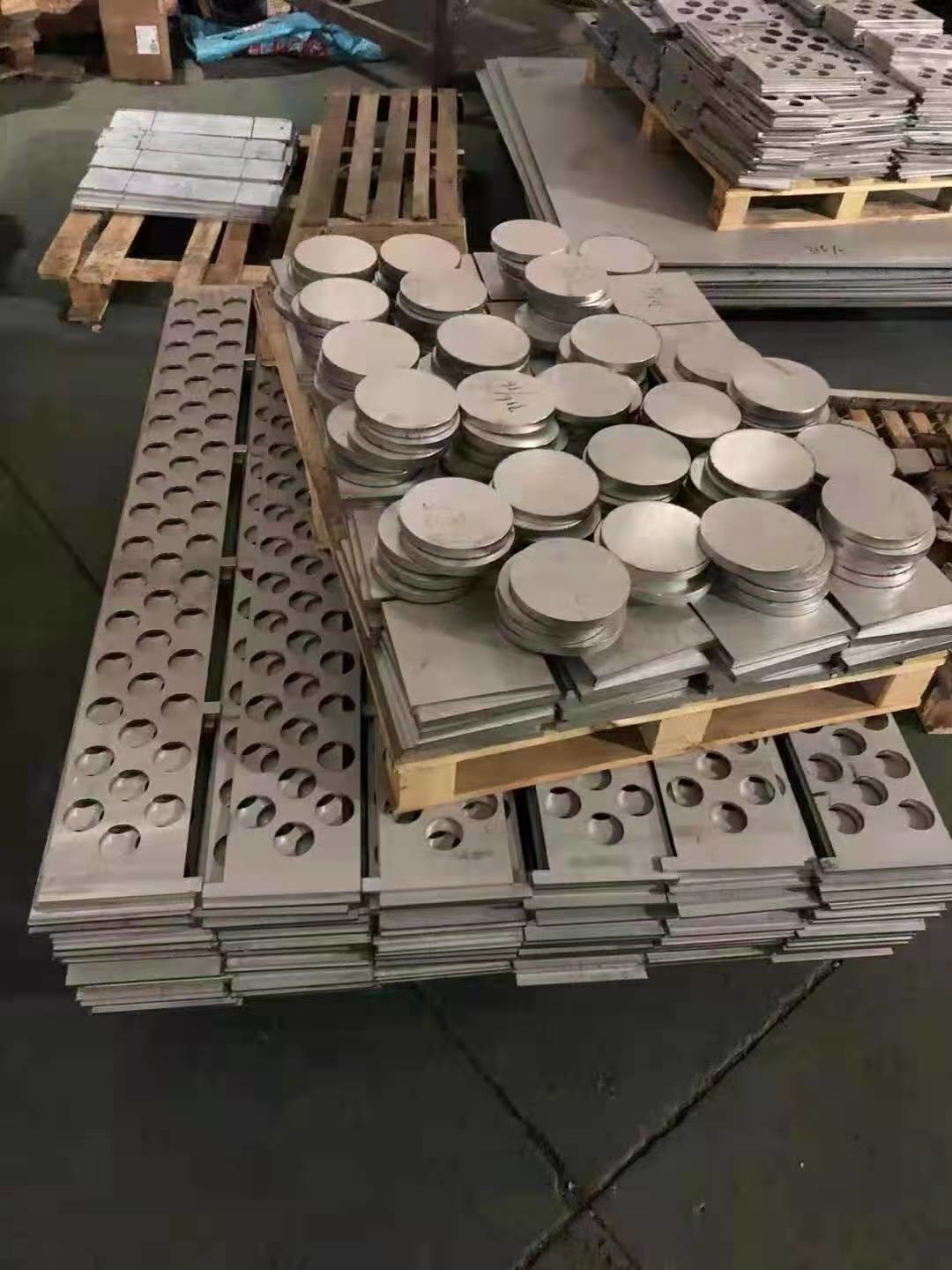 Laser Cutting S31803 S32205 Duplex Stainless Steel Plate Thickness 0.5 - 40.0mm Corrosion Resistant