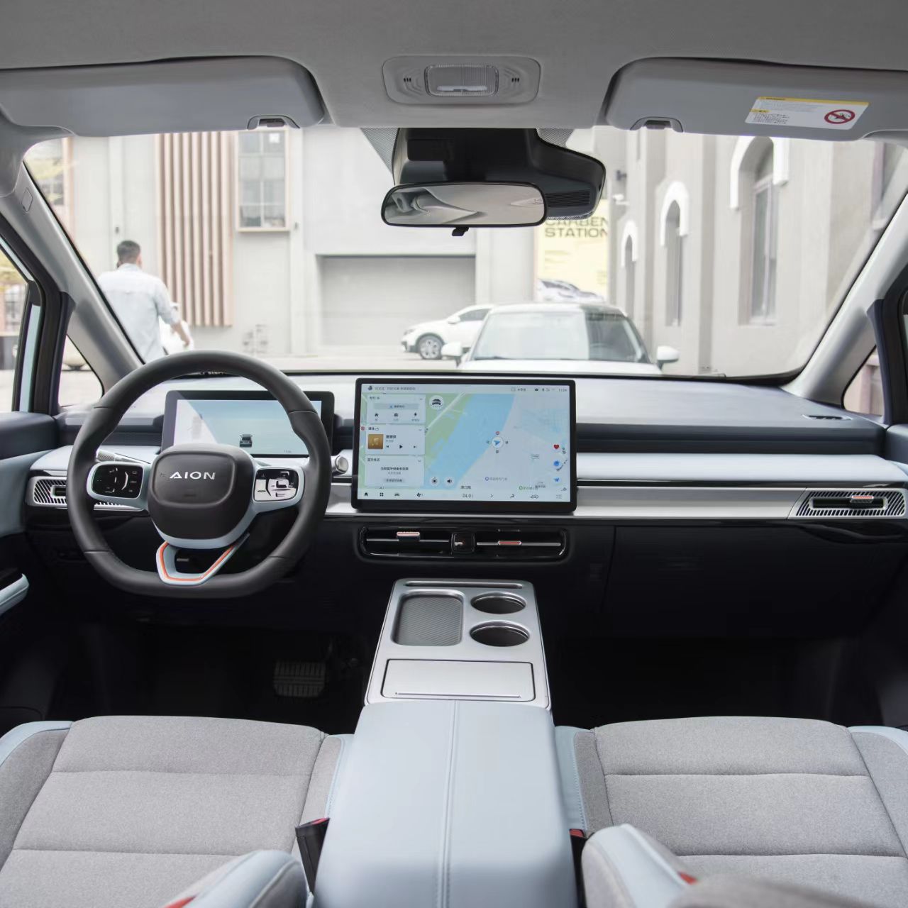 Guangqi AION Y 202 Younger Electric 5-Seat SUV with Multi-function Steering Wheel Made