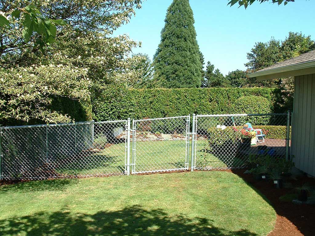 chain link fence