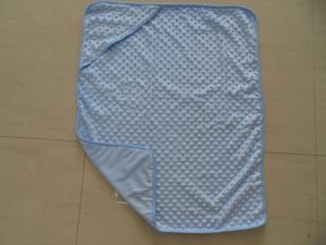 China newborn baby boys soft short velvet mickey dot double layer shawl blanket wholesale