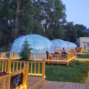 China 3m x 2.3m Igloo Bubble Tent Waterproof PC Clear Dome Tent for Party and Events wholesale