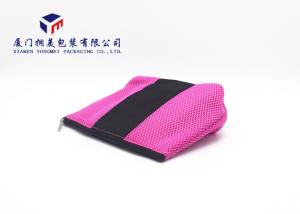China Triangle Side View Zippered Cosmetic Bag Fabric Ladies Makeup Bag Light Weight wholesale