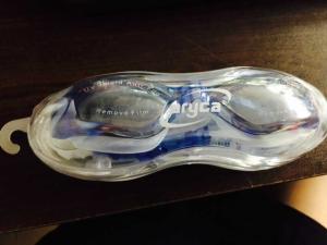 China Swiming glasses UV Shield Anti-fog for man lady blue wholesale