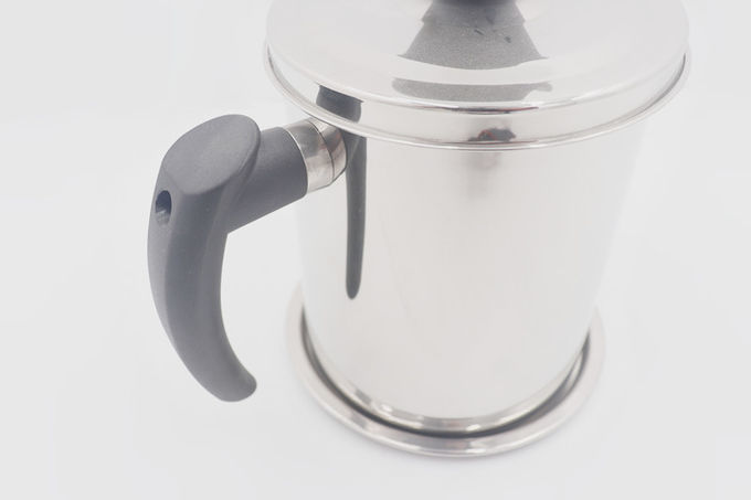 1.3L Kitchenware stainless steel grease keeper with handle round shape oil strainer with lid
