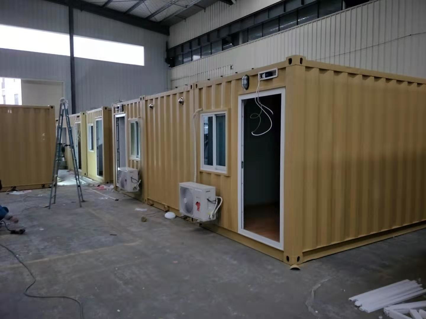 Modified 3x20ft Premade Container Homes Light Steel Prefab House For Mining Industry