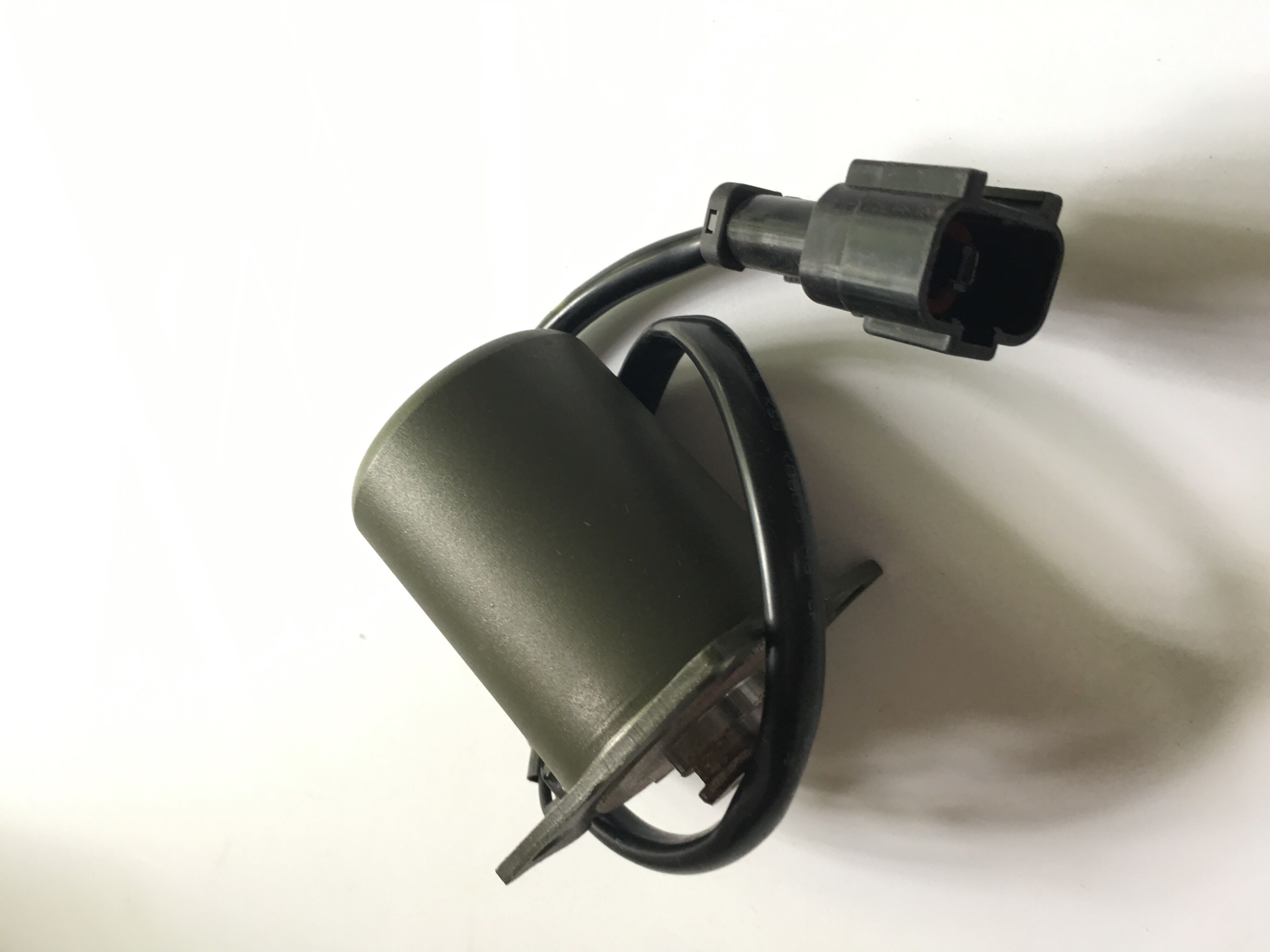 Excavator PC200-6 PC200-5 PC200-3 6D95 HYDRAULIC MAIN PUMP SOLENOID 708-2H-25240 708-23-18272 708-2L-25211