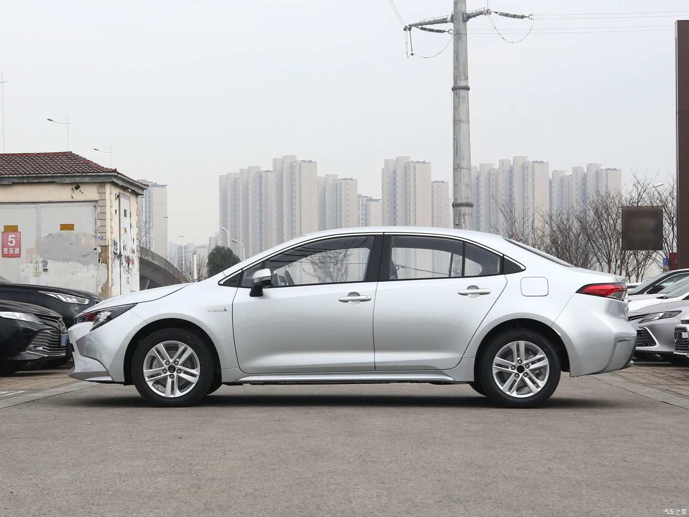 2023 New Toyo ta Hybrid Leiling 185T CVT Sedan with 4.6 m Long Car Body, Displacement and Full Speed Adaptive Cruise System