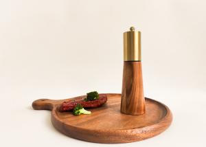 China Natural Wood Design Wooden Salt And Pepper Grinders Manual Condiment Grinder Set wholesale