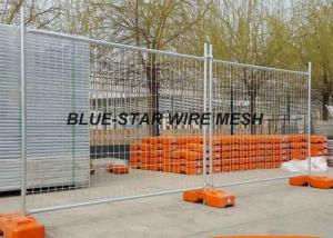 China Hot Dipped Galvanized Welded Wire Fence Panels , Temporary Wire Mesh Fence Panels wholesale