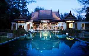 China Personalized Household Swimming Pools Design , Outdoor Beautiful Swimming Pools wholesale