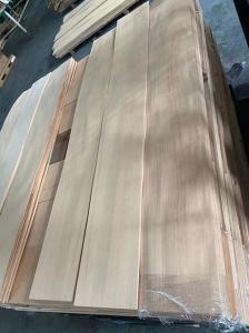 China Slice Cut Steamed Beech Wood Flooring Veneer 12% Moisture wholesale
