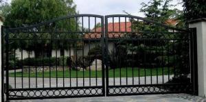 China Anodizing Waterproof Galvanized Villa Wrought Iron Gate wholesale
